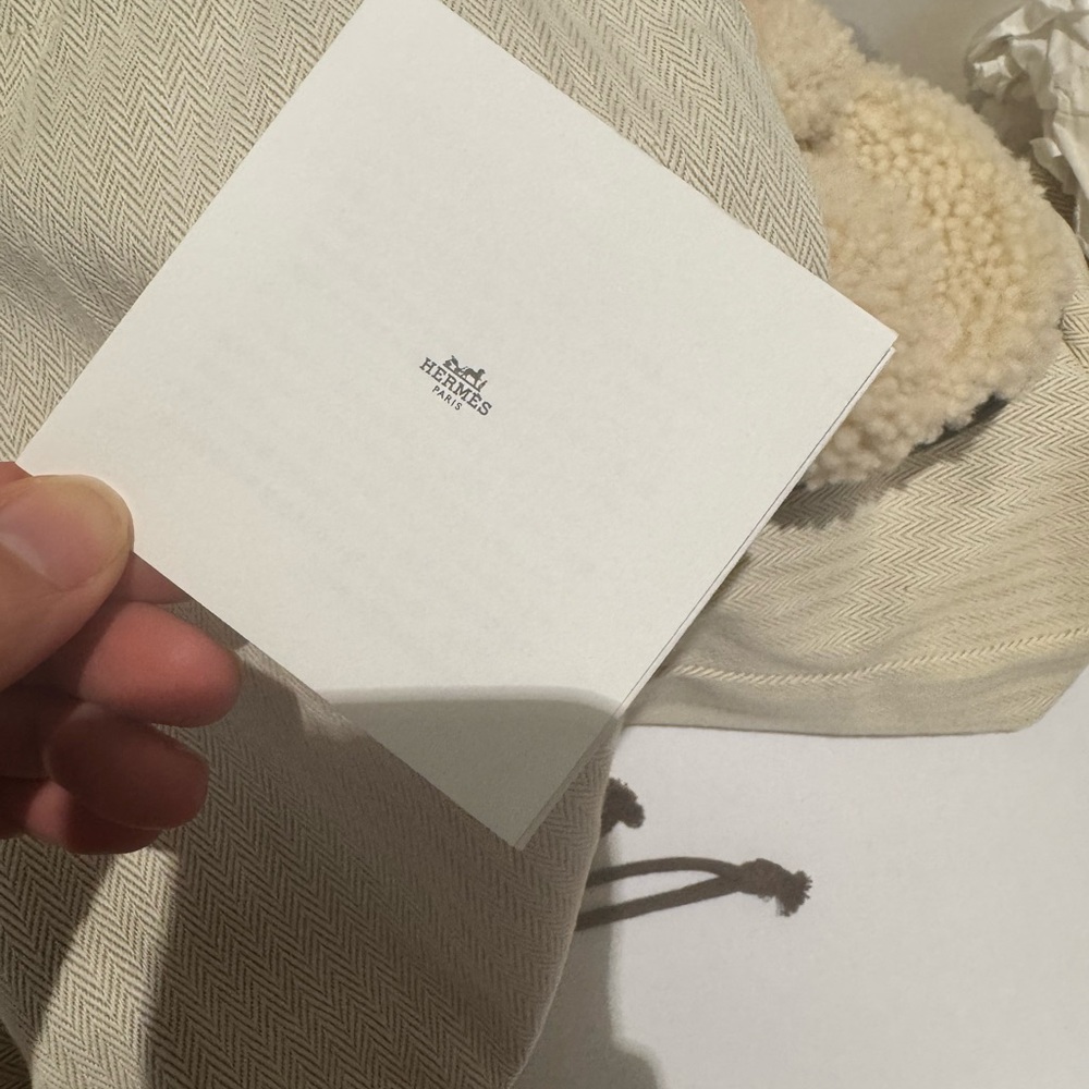 New) Hermes Chypre Cream Shearling Sandals - Picture 6 of 10